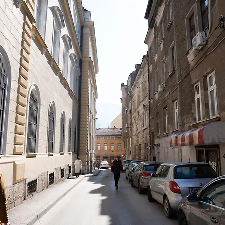 Center Near The Cathedral - Giulia Sarajevo